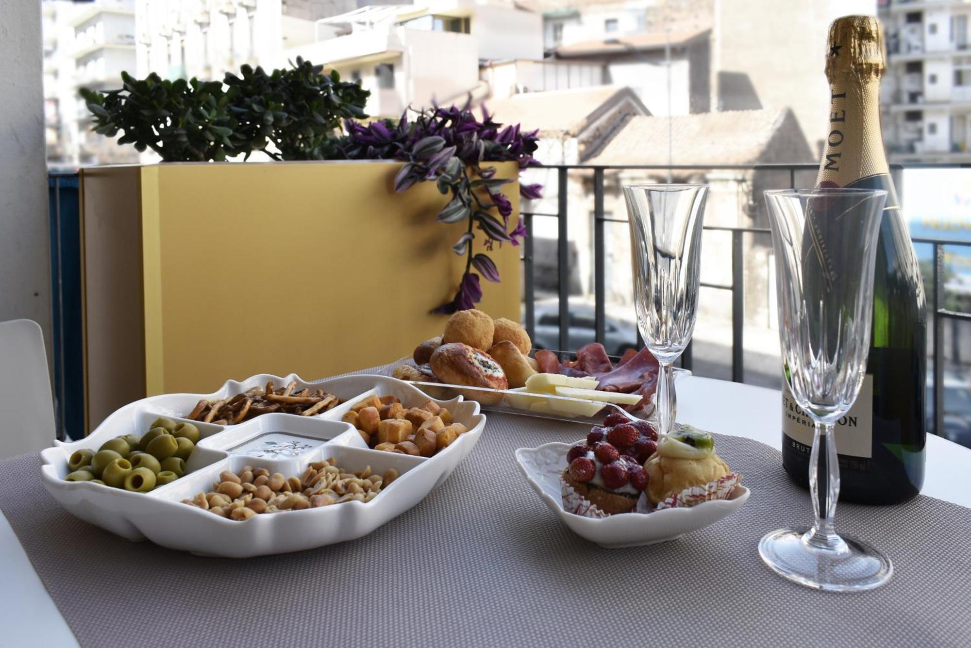Catania Living Rooms Екстериор снимка