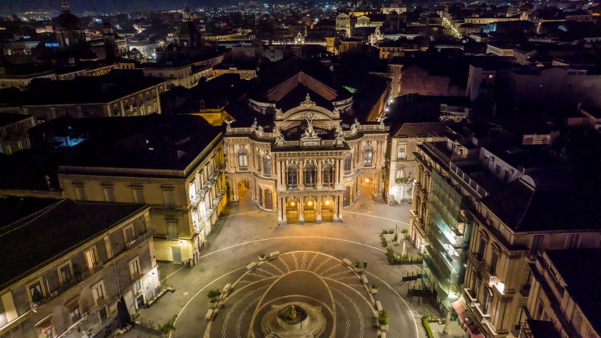 Catania Living Rooms Екстериор снимка